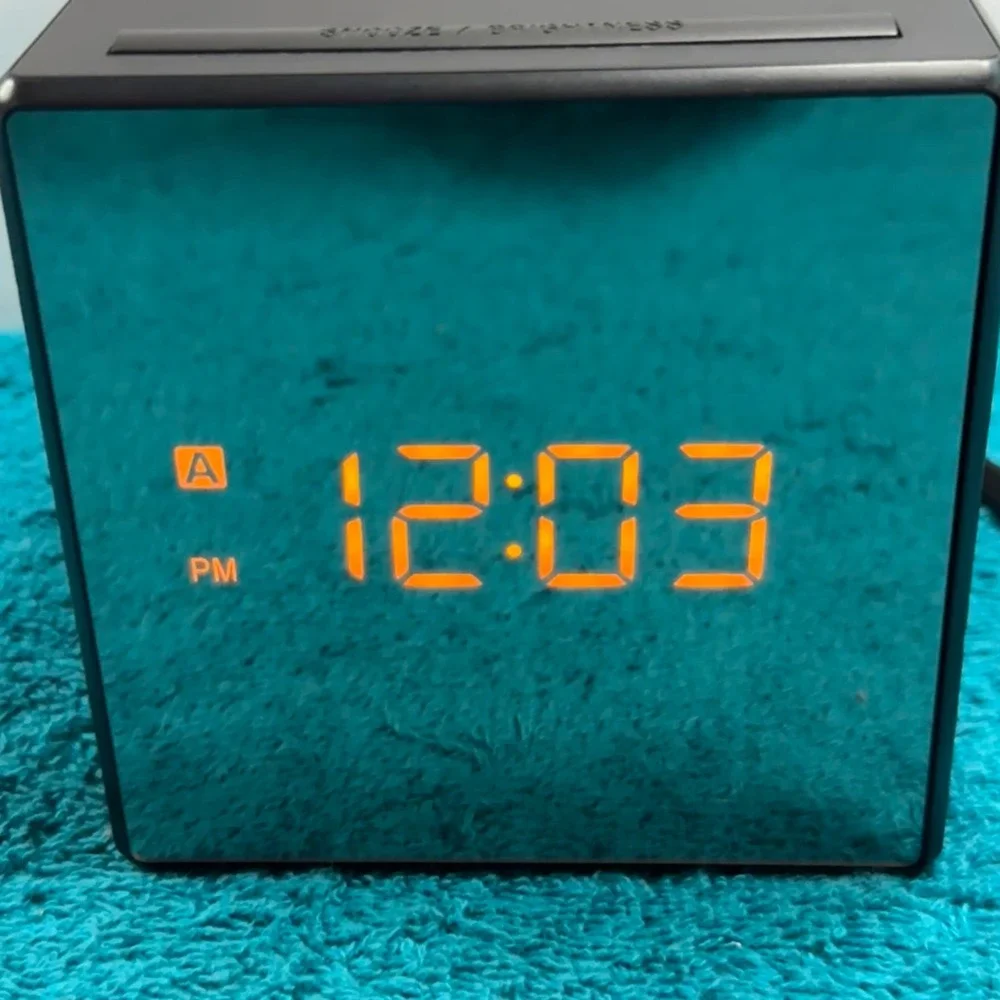 Sony Dream Machine ICF-C1T Dual Alarm Clock Radio AM/FM Black Mirror Cube